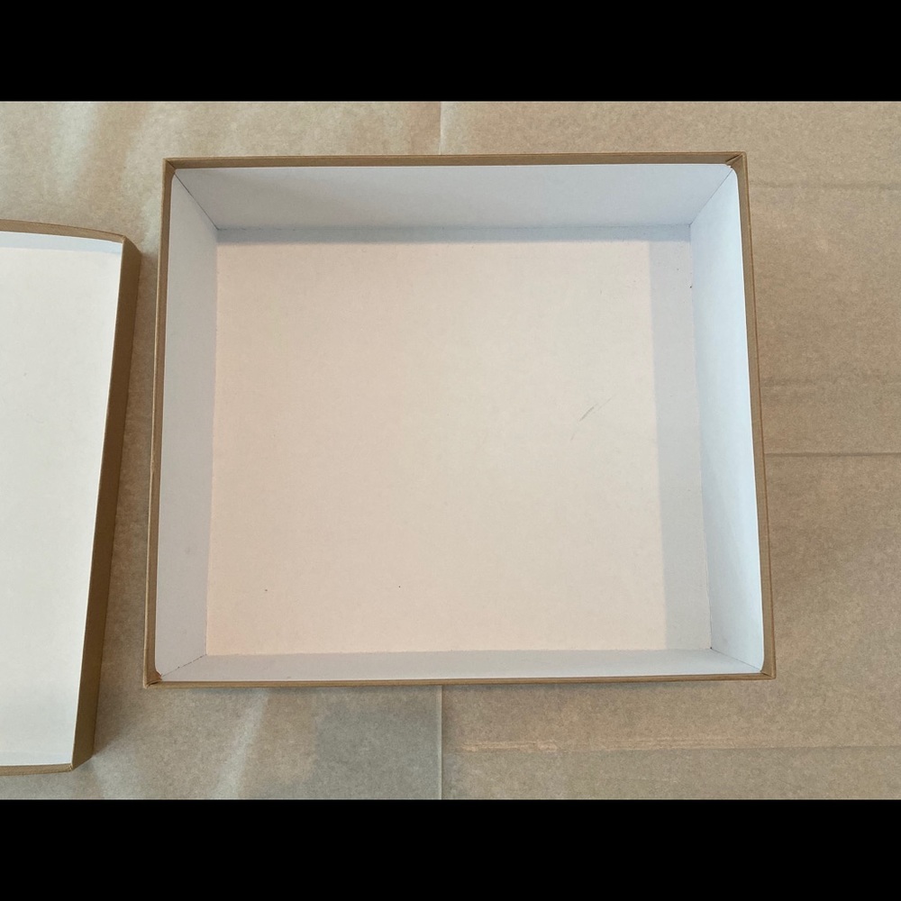 Louboutin Box - Picture 2 of 4